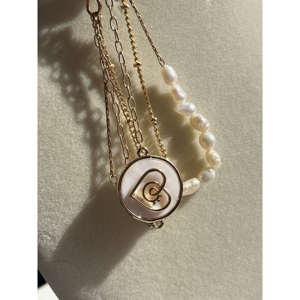 Demdaco Heart Coin Gold Tone Pearl Bracelet 9.5” Bracelet